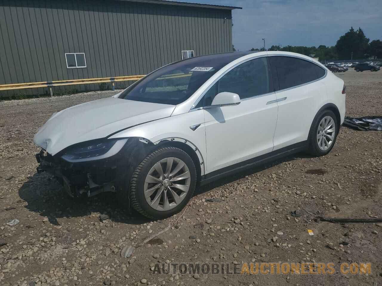 5YJXCAE23JF121274 TESLA MODEL X 2018