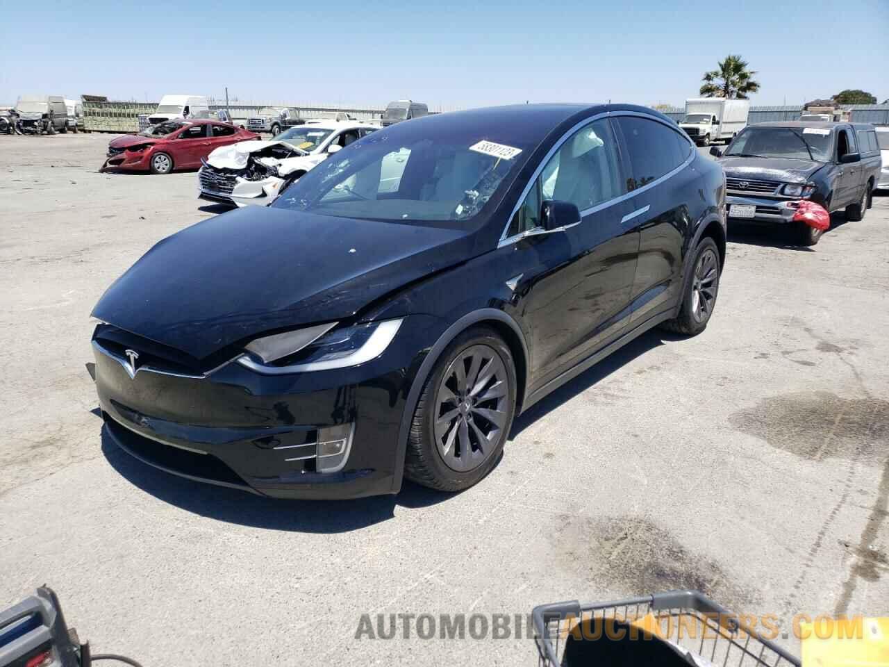 5YJXCAE23JF141427 TESLA MODEL X 2018