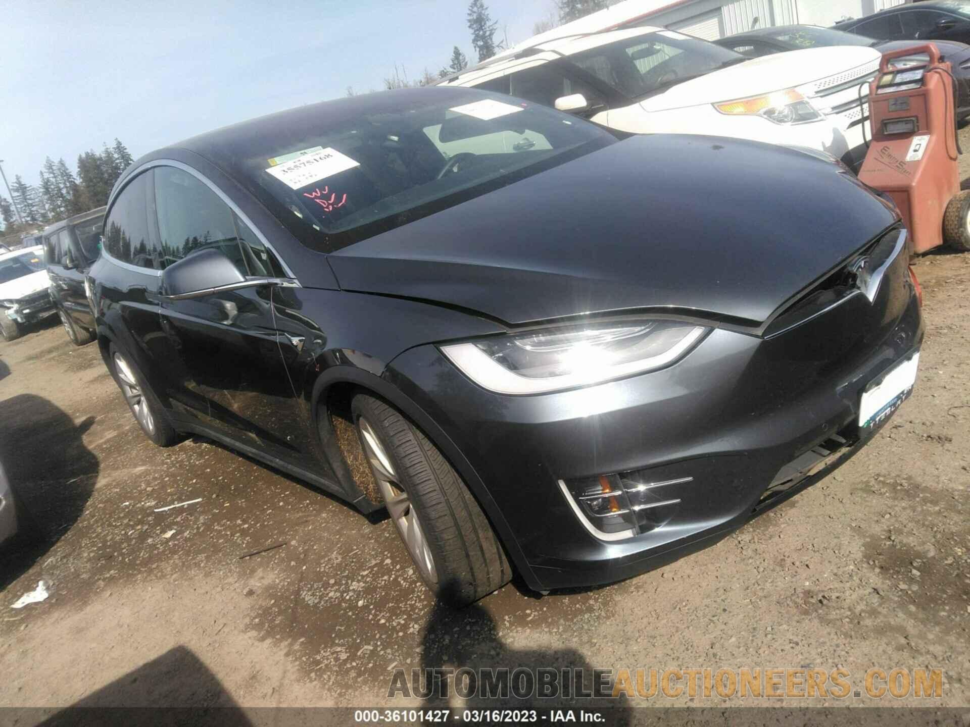 5YJXCAE23LF237464 TESLA MODEL X 2020