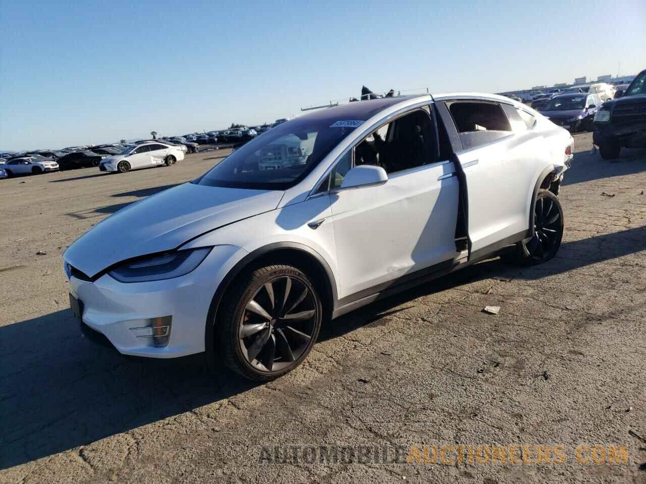 5YJXCAE23LF283313 TESLA MODEL X 2020