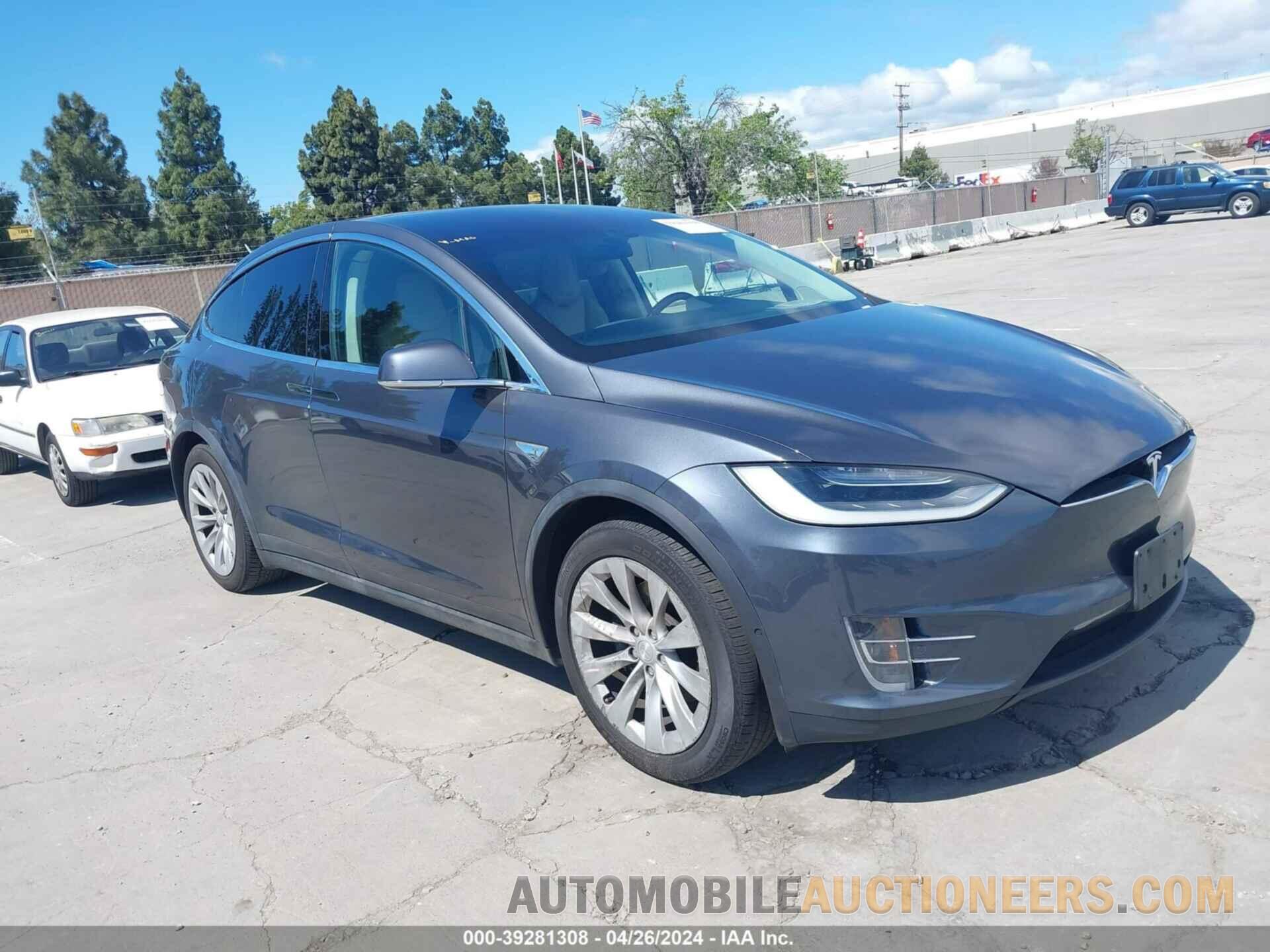 5YJXCAE24GF001525 TESLA MODEL X 2016