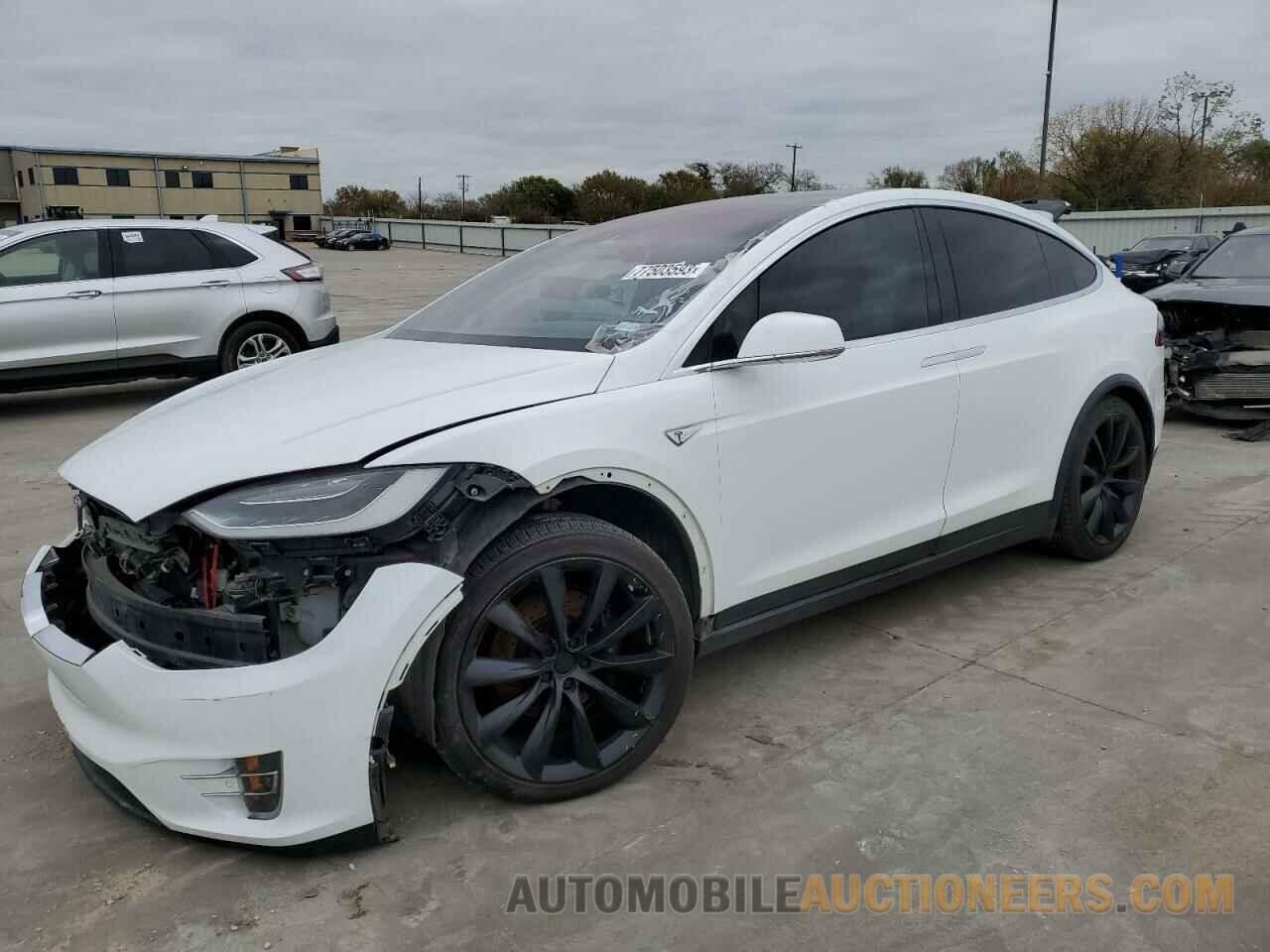 5YJXCAE24GF004232 TESLA MODEL X 2016