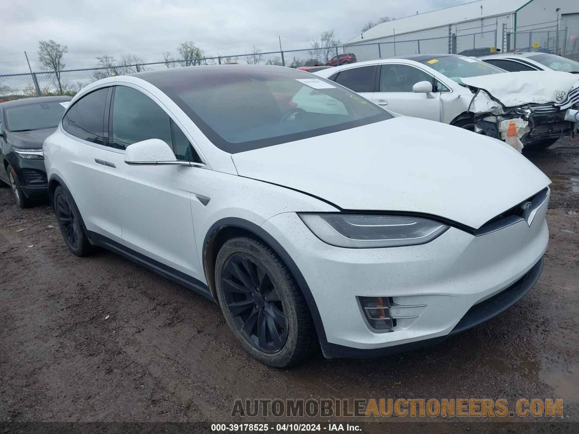 5YJXCAE24GF017949 TESLA MODEL X 2016