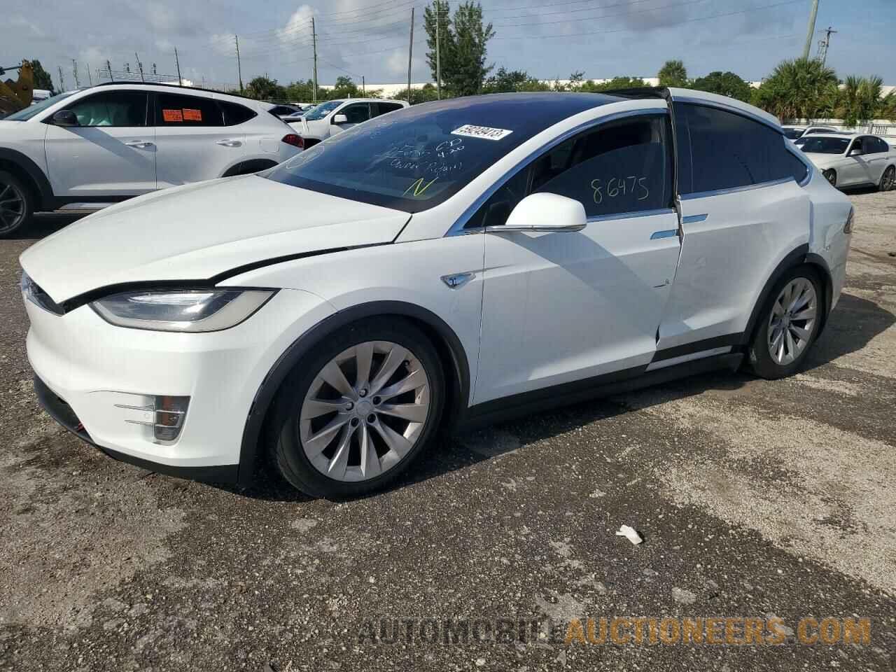 5YJXCAE24GF019118 TESLA MODEL X 2016