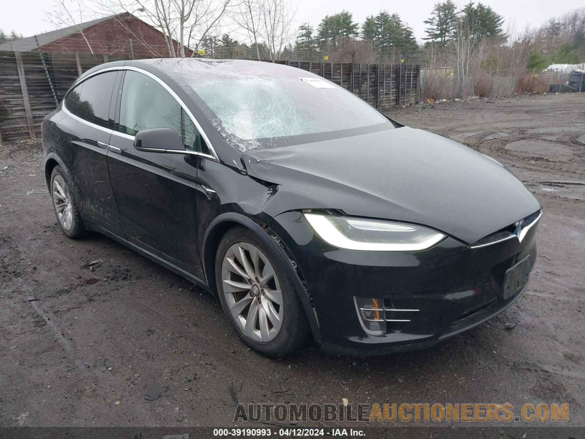 5YJXCAE24HF065310 TESLA MODEL X 2017