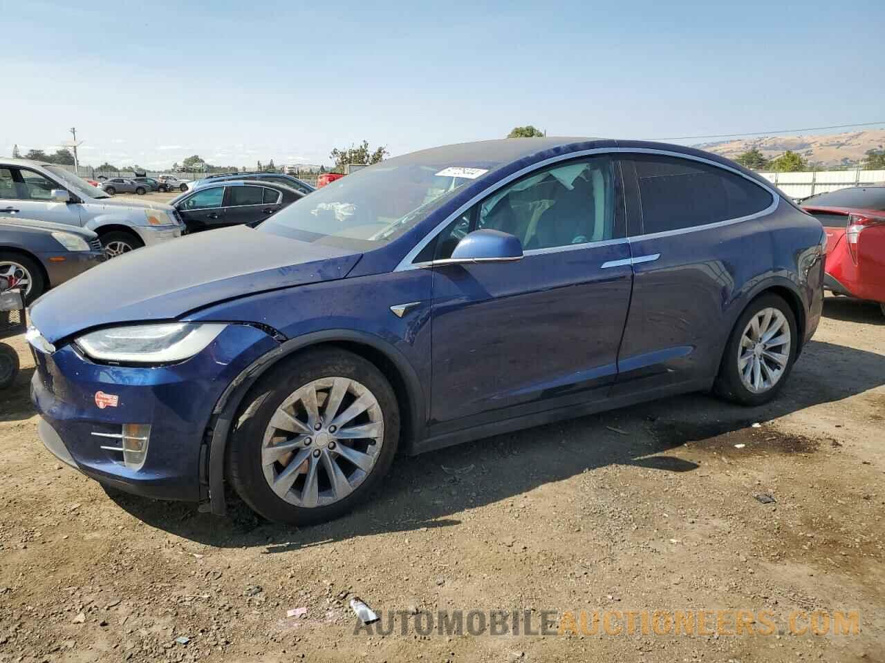 5YJXCAE24HF075223 TESLA MODEL X 2017