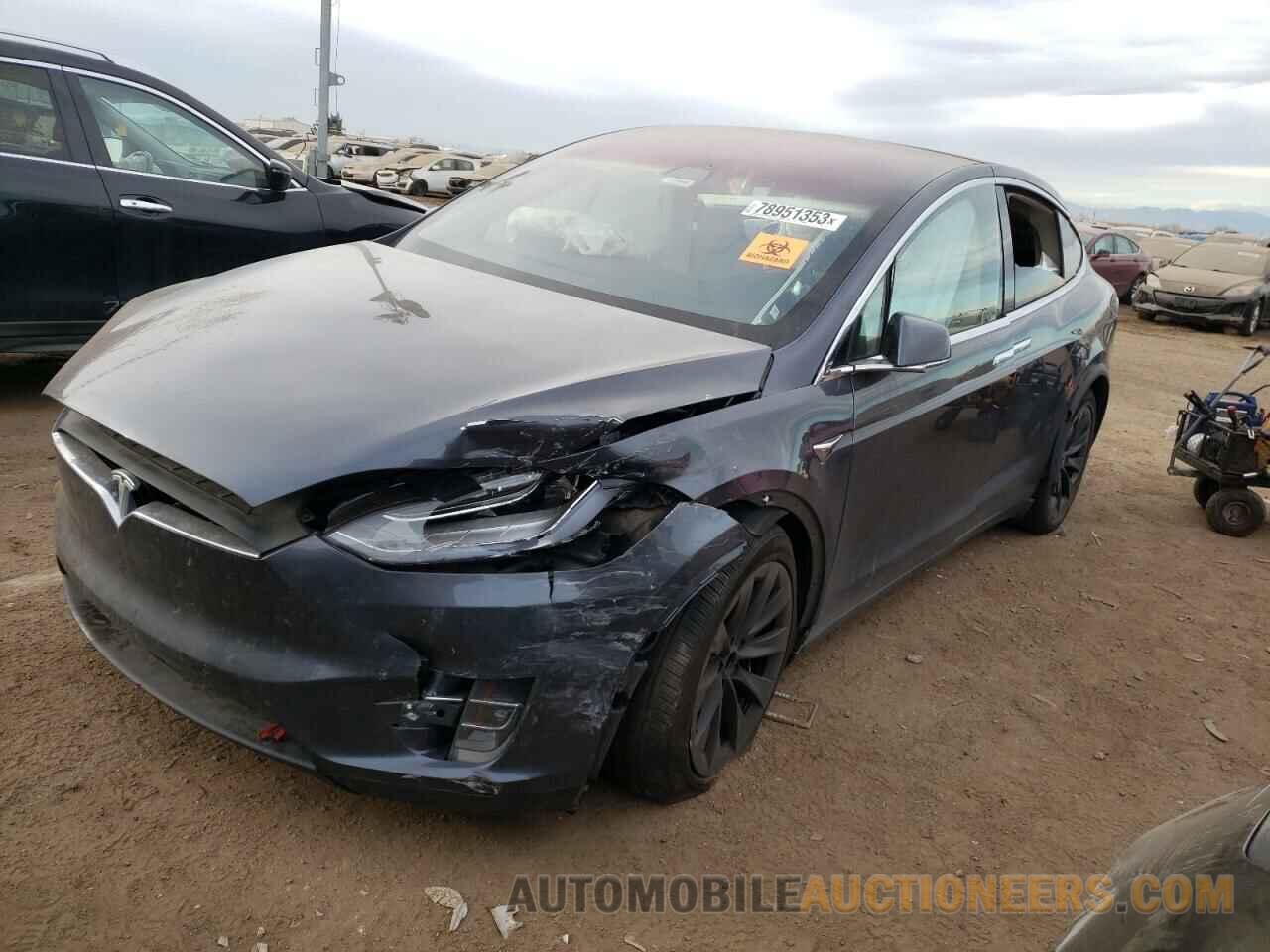 5YJXCAE24JF087703 TESLA MODEL X 2018