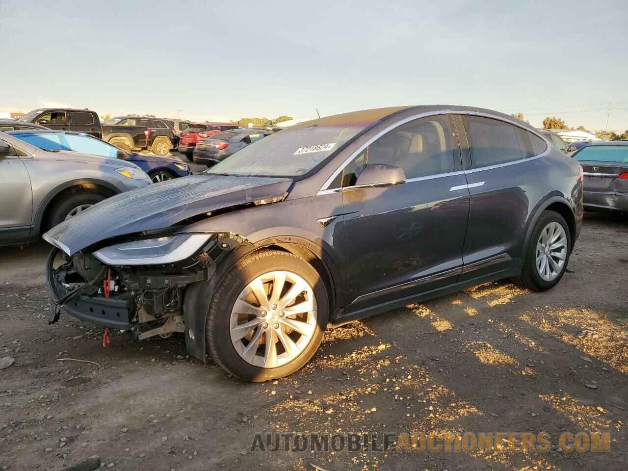 5YJXCAE24JF128136 TESLA MODEL X 2018