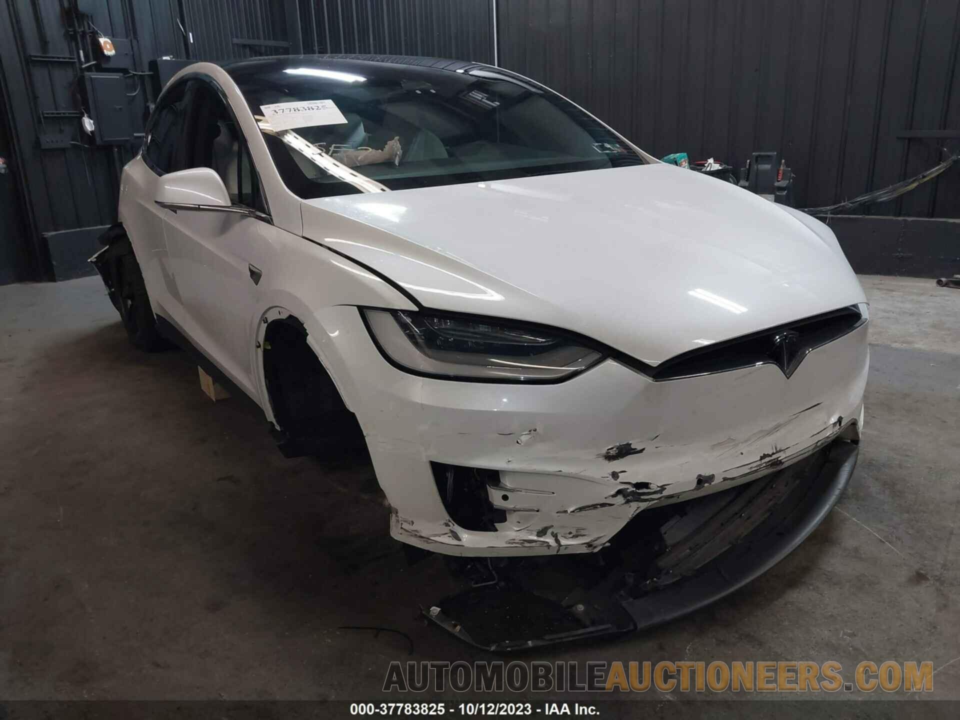 5YJXCAE24MF324081 TESLA MODEL X 2021