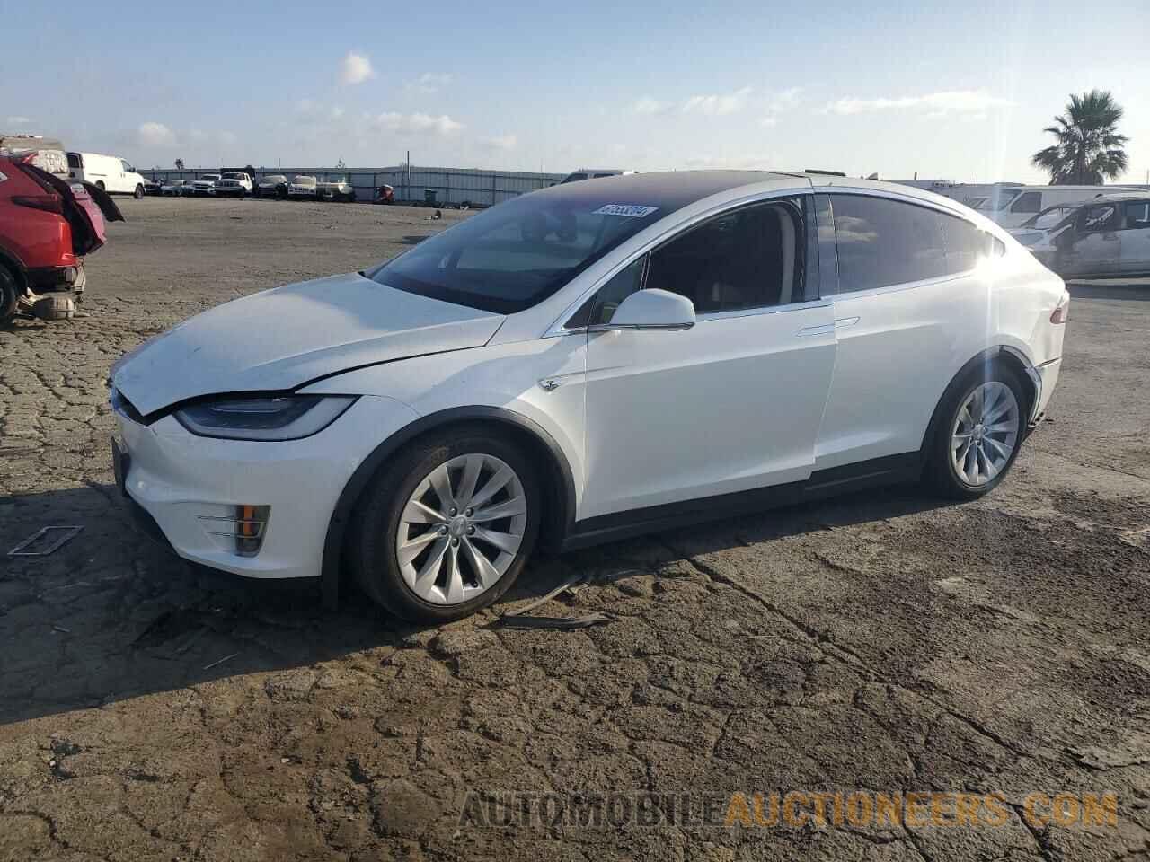 5YJXCAE25GF001730 TESLA MODEL X 2016