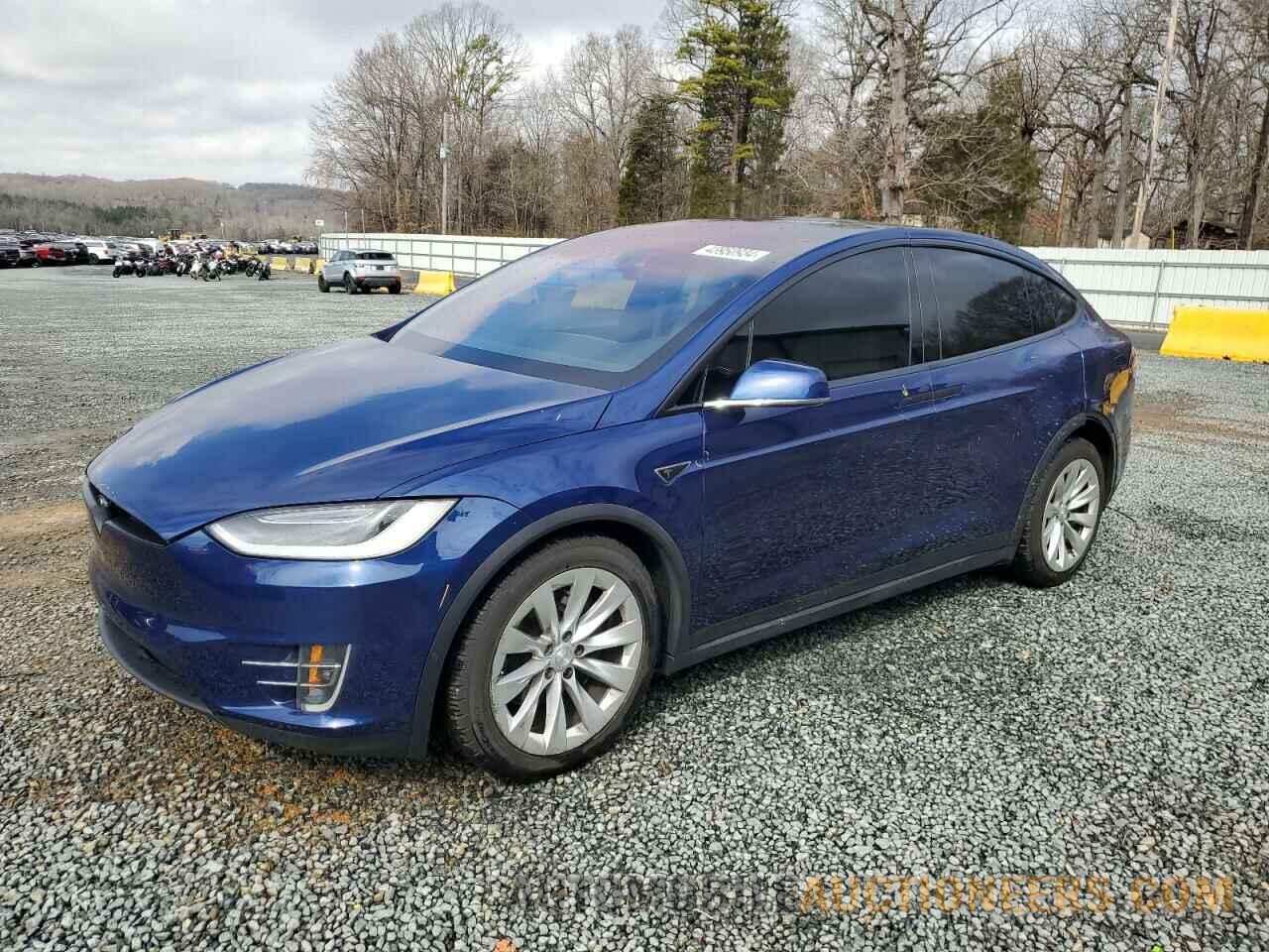 5YJXCAE25GF008032 TESLA MODEL X 2016