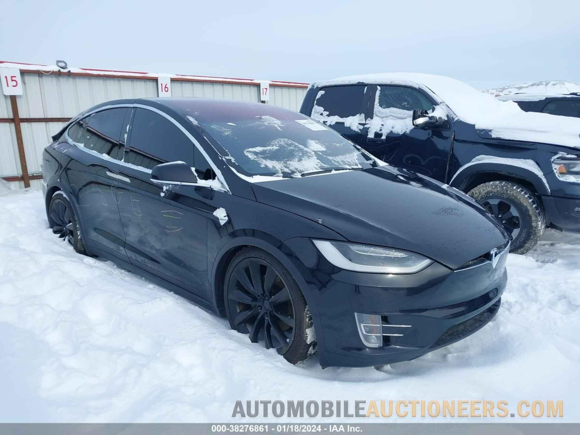 5YJXCAE25GF028572 TESLA MODEL X 2016