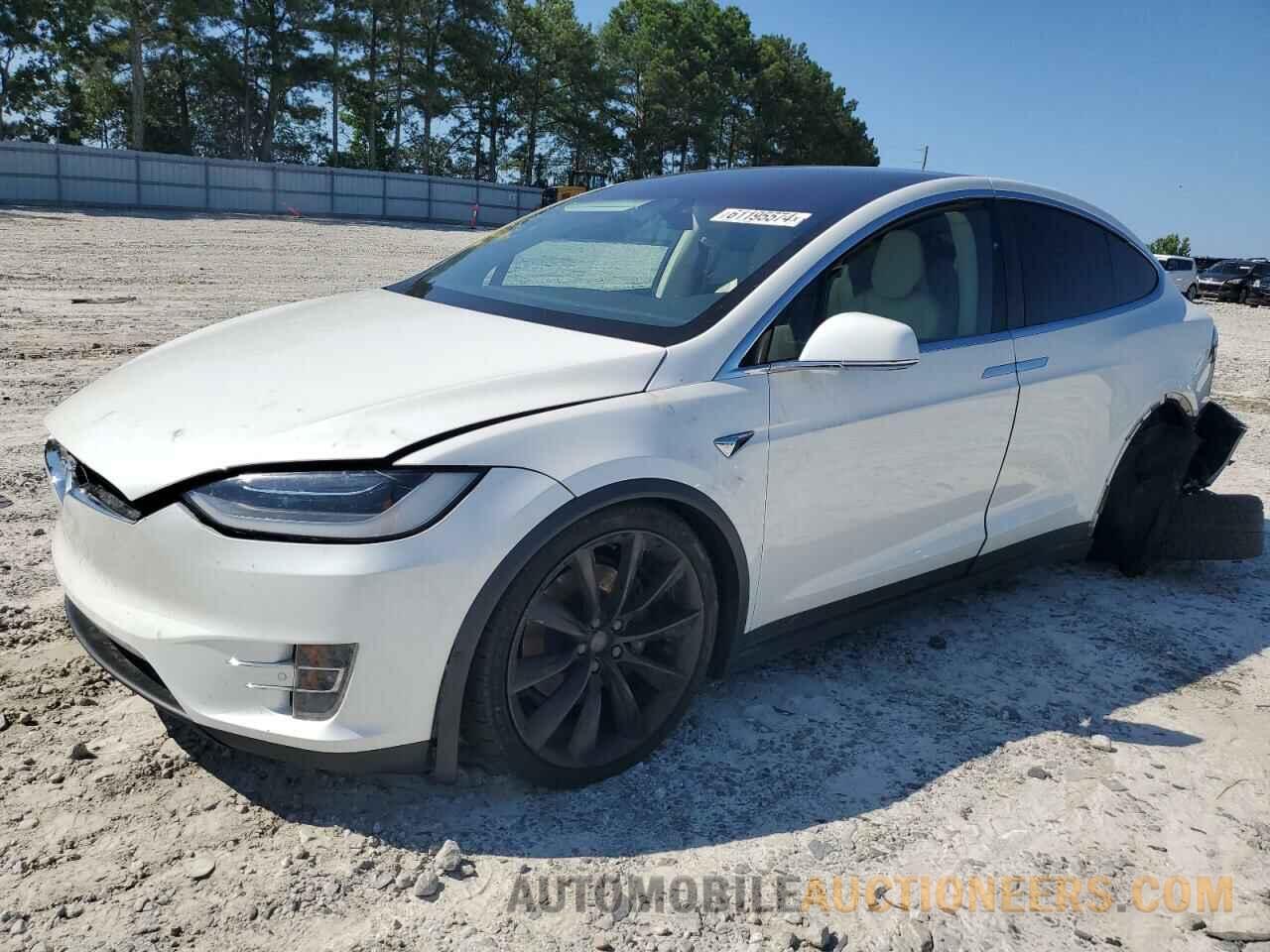 5YJXCAE25HF076669 TESLA MODEL X 2017