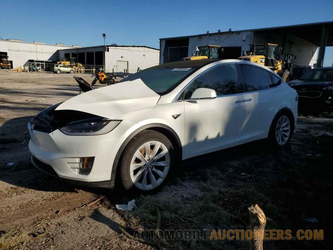 5YJXCAE25JF088911 TESLA MODEL X 2018