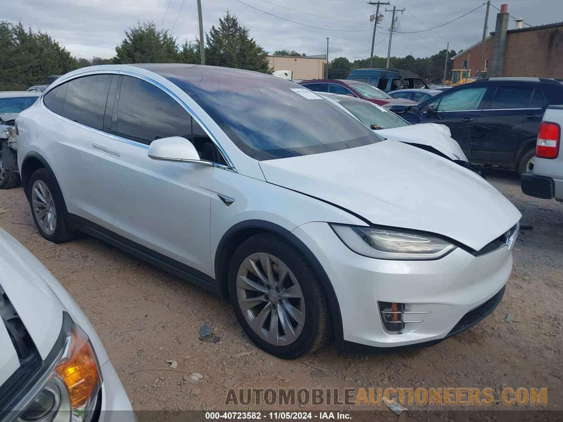 5YJXCAE25JF138559 TESLA MODEL X 2018