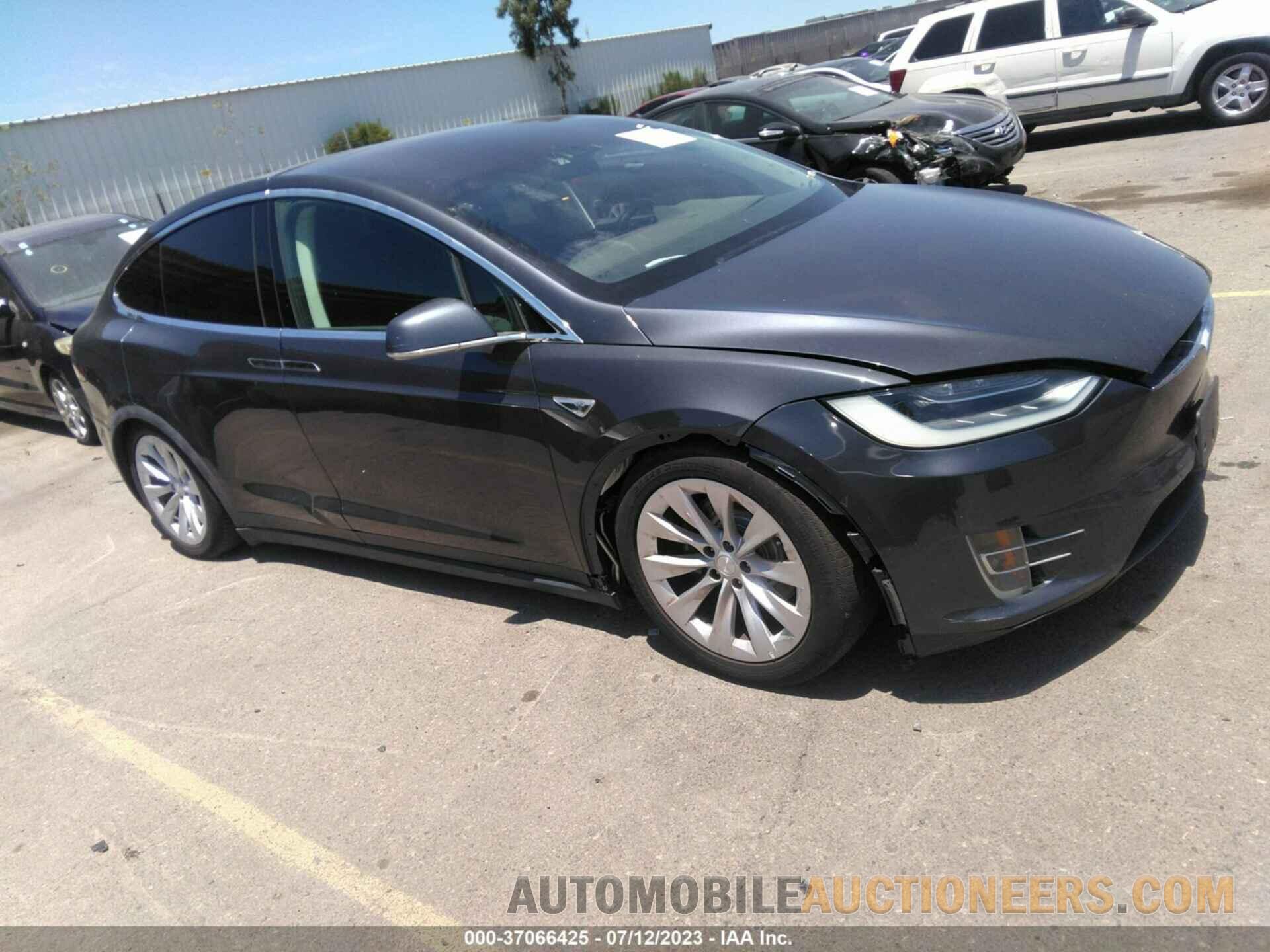 5YJXCAE26GF001865 TESLA MODEL X 2016