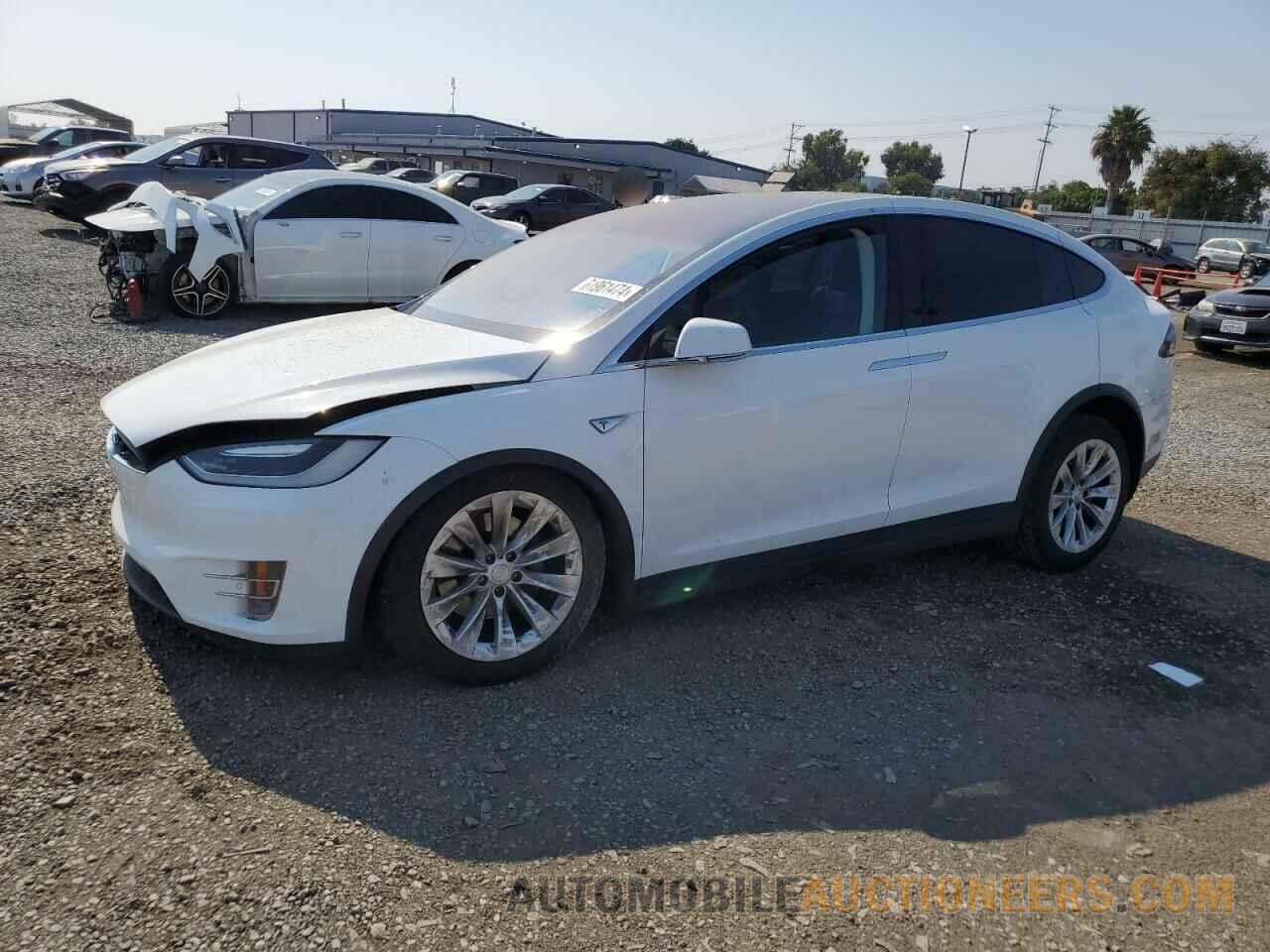 5YJXCAE26GF008671 TESLA MODEL X 2016