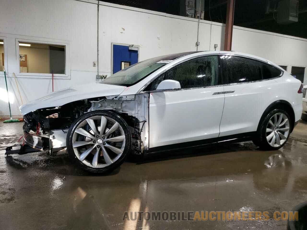 5YJXCAE26GF030329 TESLA MODEL X 2016