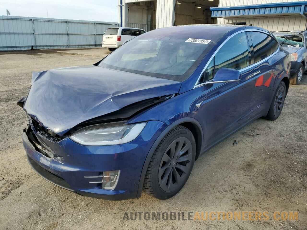 5YJXCAE26JF142684 TESLA MODEL X 2018