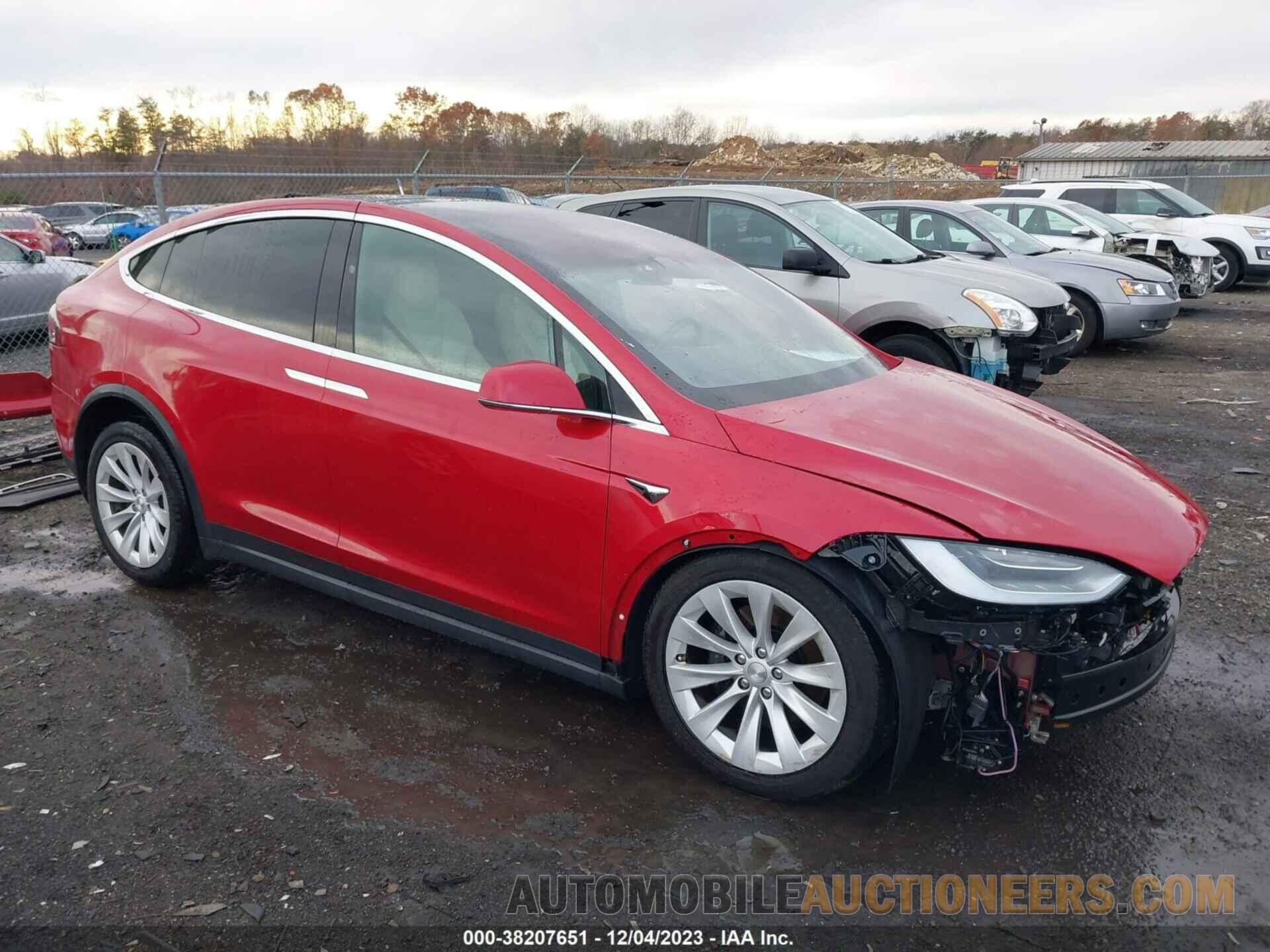 5YJXCAE26LF228838 TESLA MODEL X 2020