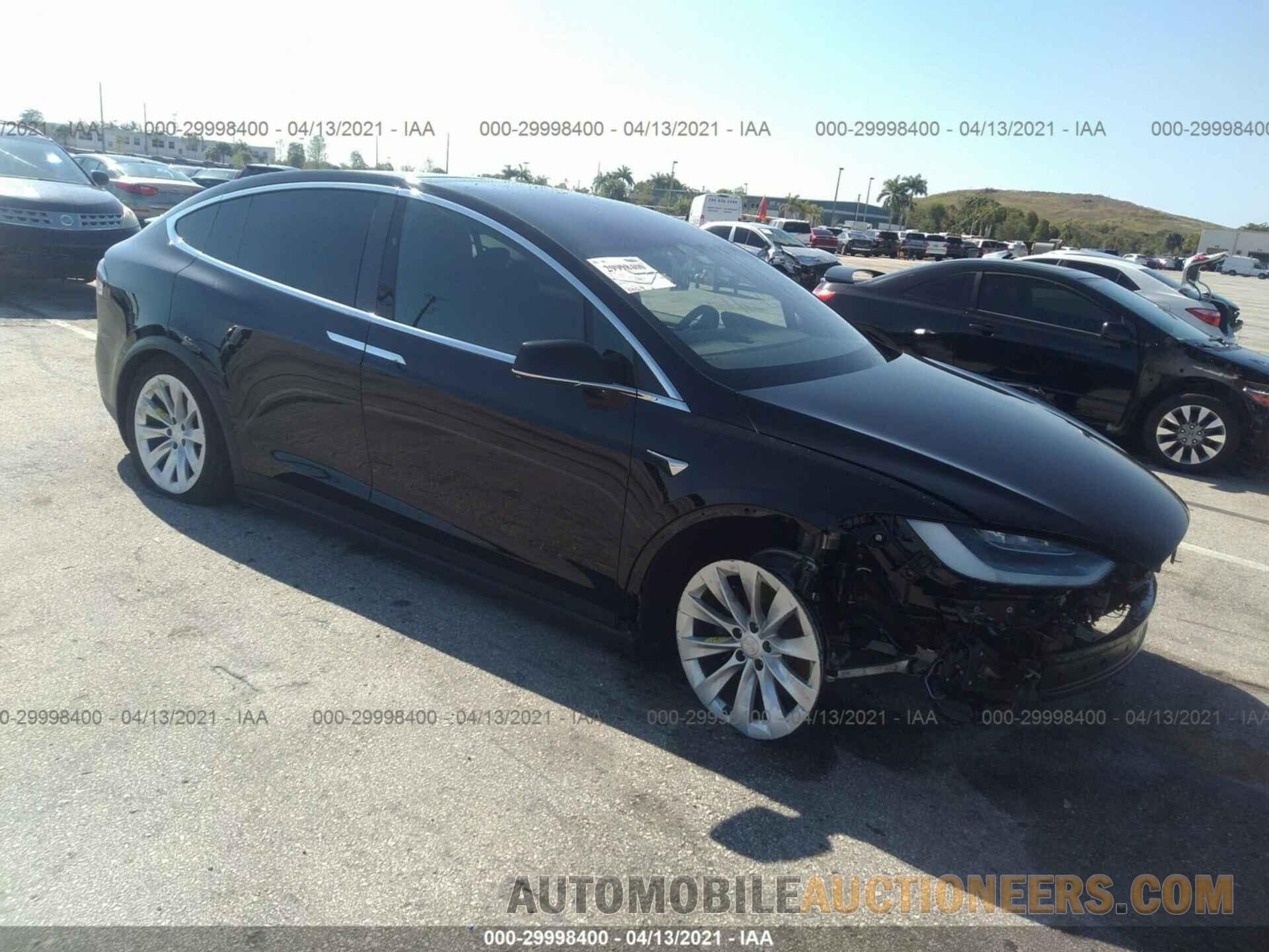 5YJXCAE26MF323580 TESLA MODEL X 2021