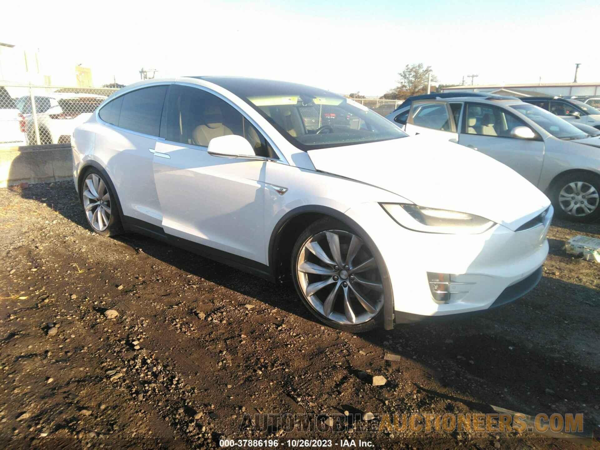 5YJXCAE27GF005228 TESLA MODEL X 2016