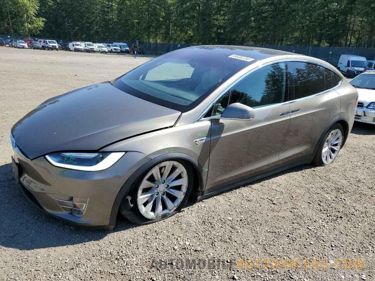 5YJXCAE27GF011093 TESLA MODEL X 2016