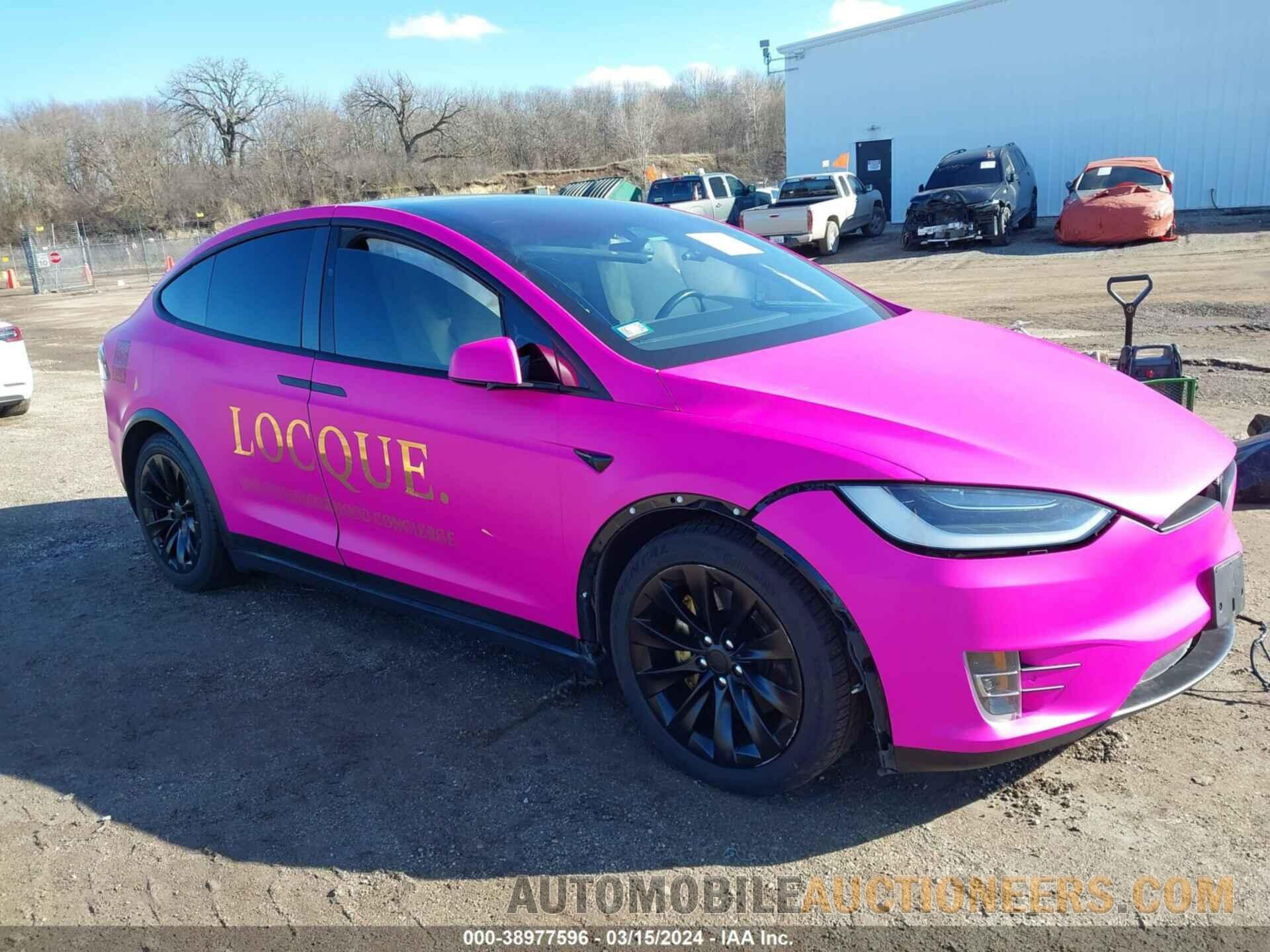 5YJXCAE27GF028833 TESLA MODEL X 2016