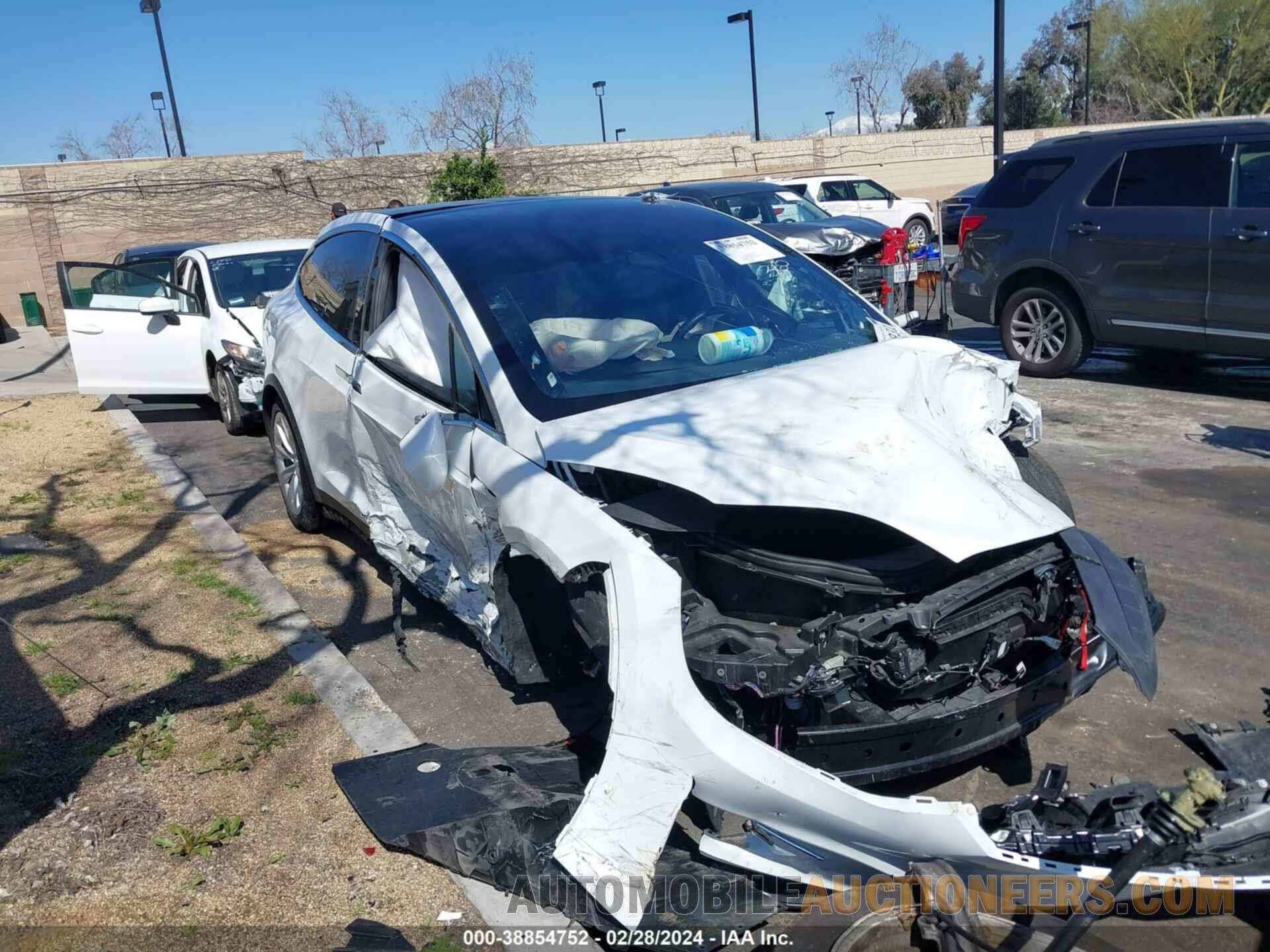 5YJXCAE27JF102839 TESLA MODEL X 2018