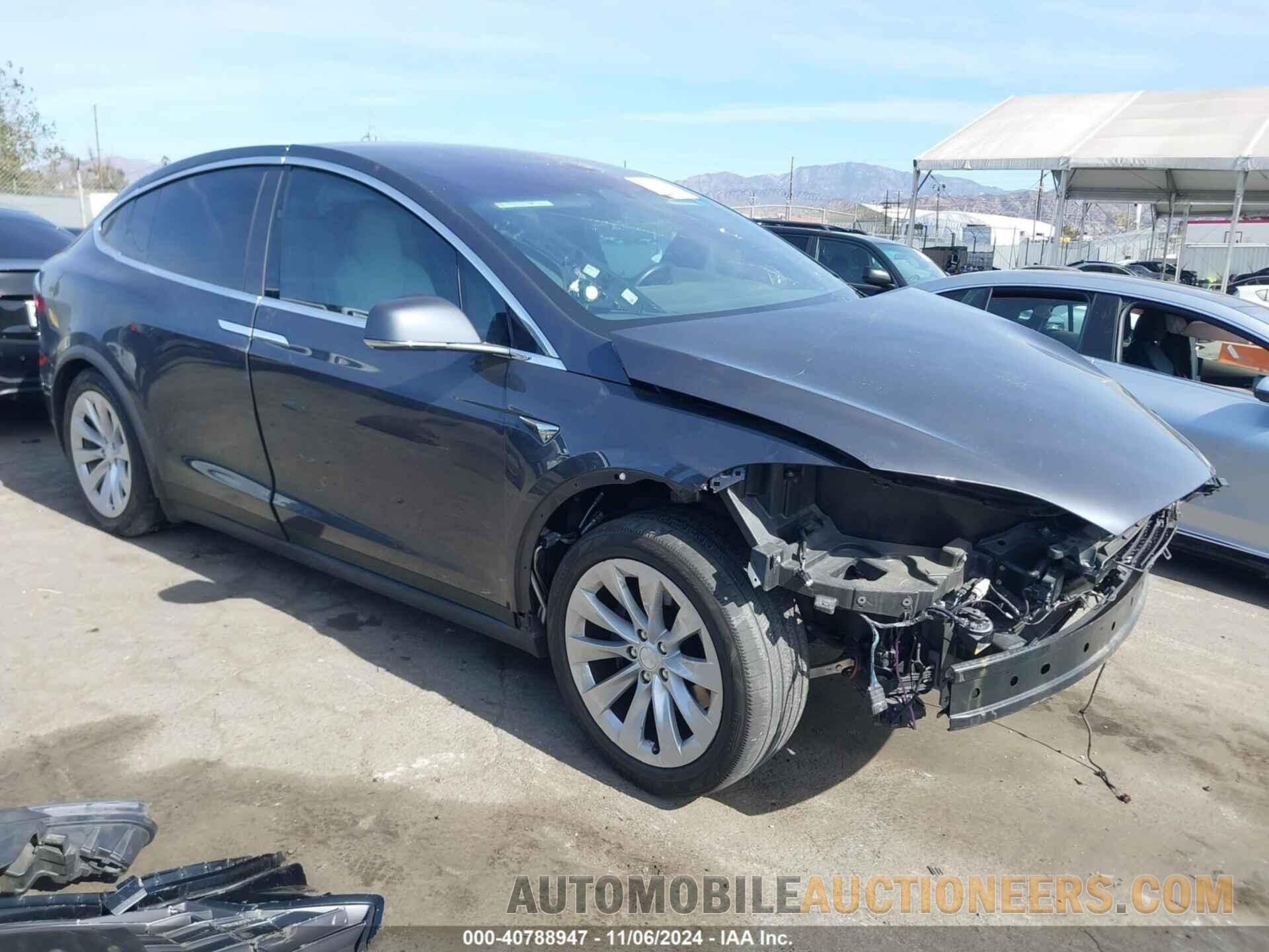 5YJXCAE27JF119611 TESLA MODEL X 2018