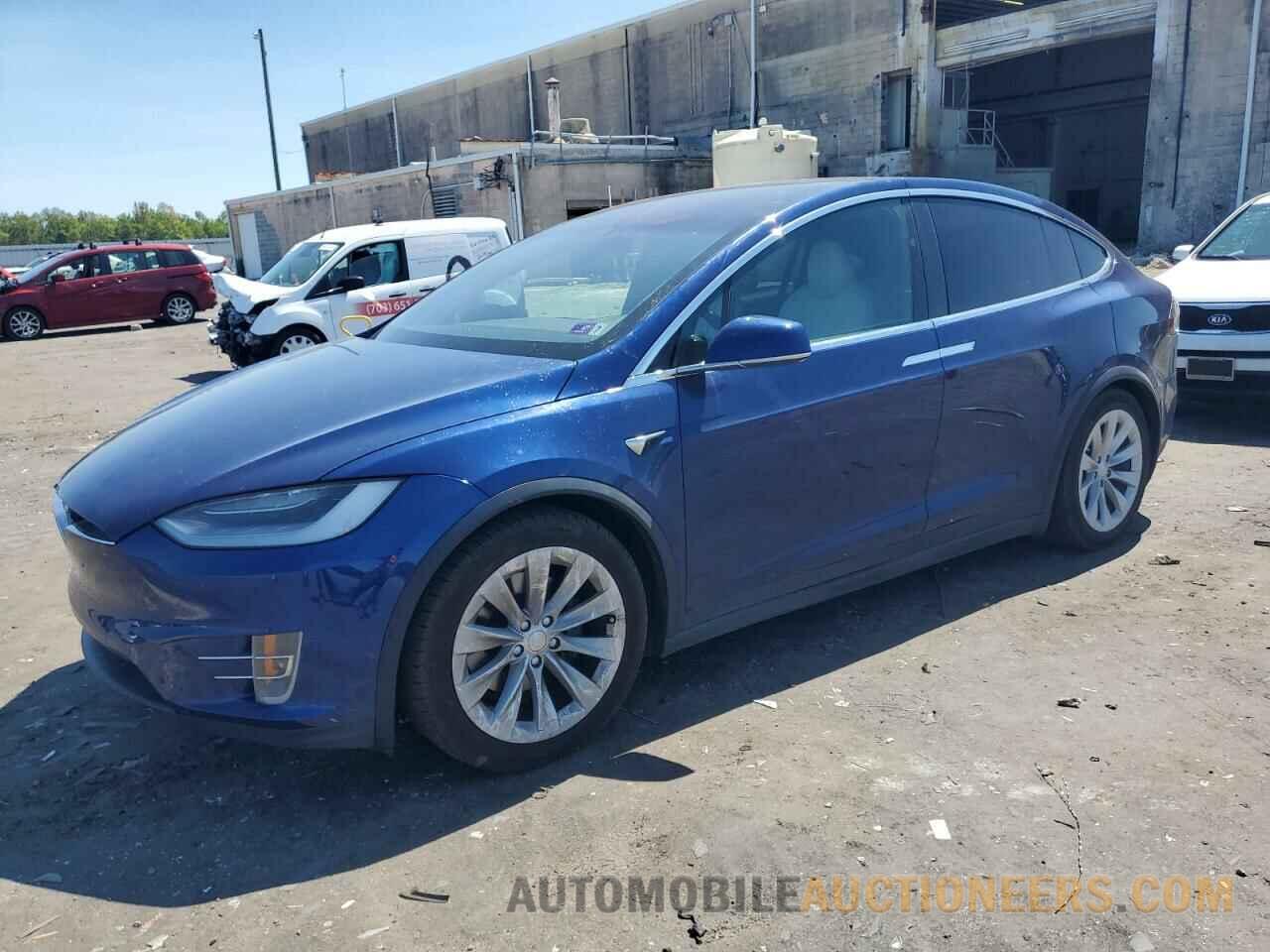 5YJXCAE27LF300517 TESLA MODEL X 2020