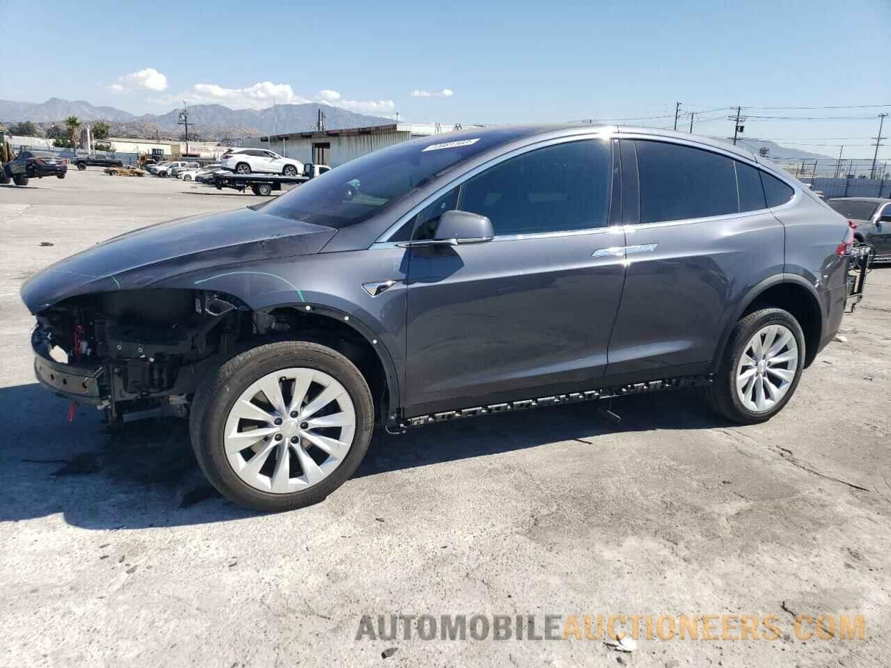 5YJXCAE28JF102963 TESLA MODEL X 2018