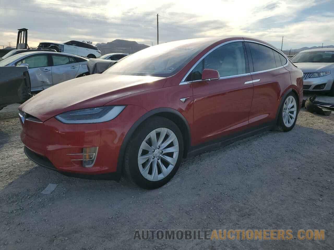 5YJXCAE28JF112201 TESLA MODEL X 2018