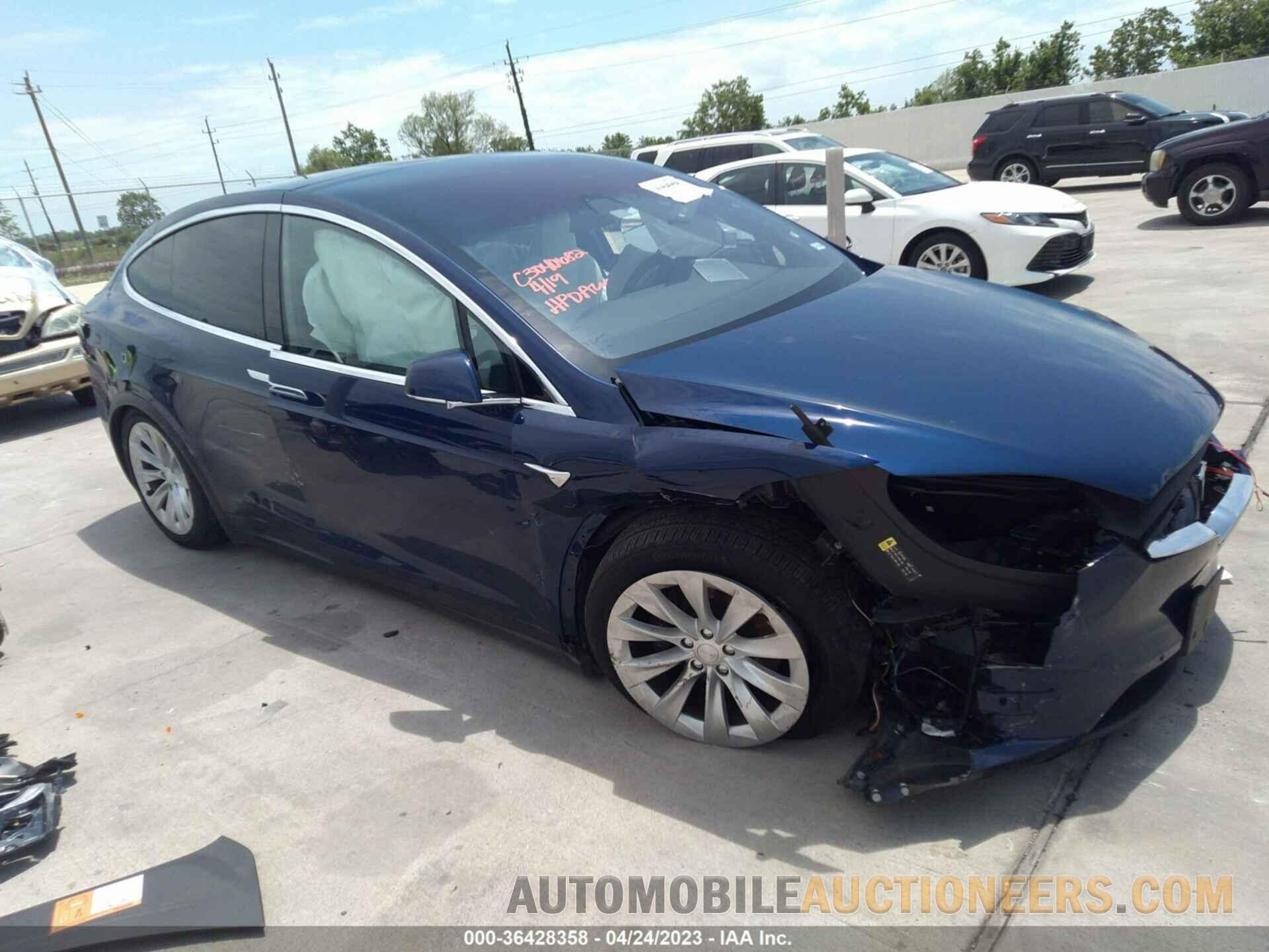 5YJXCAE28JF123246 TESLA MODEL X 2018