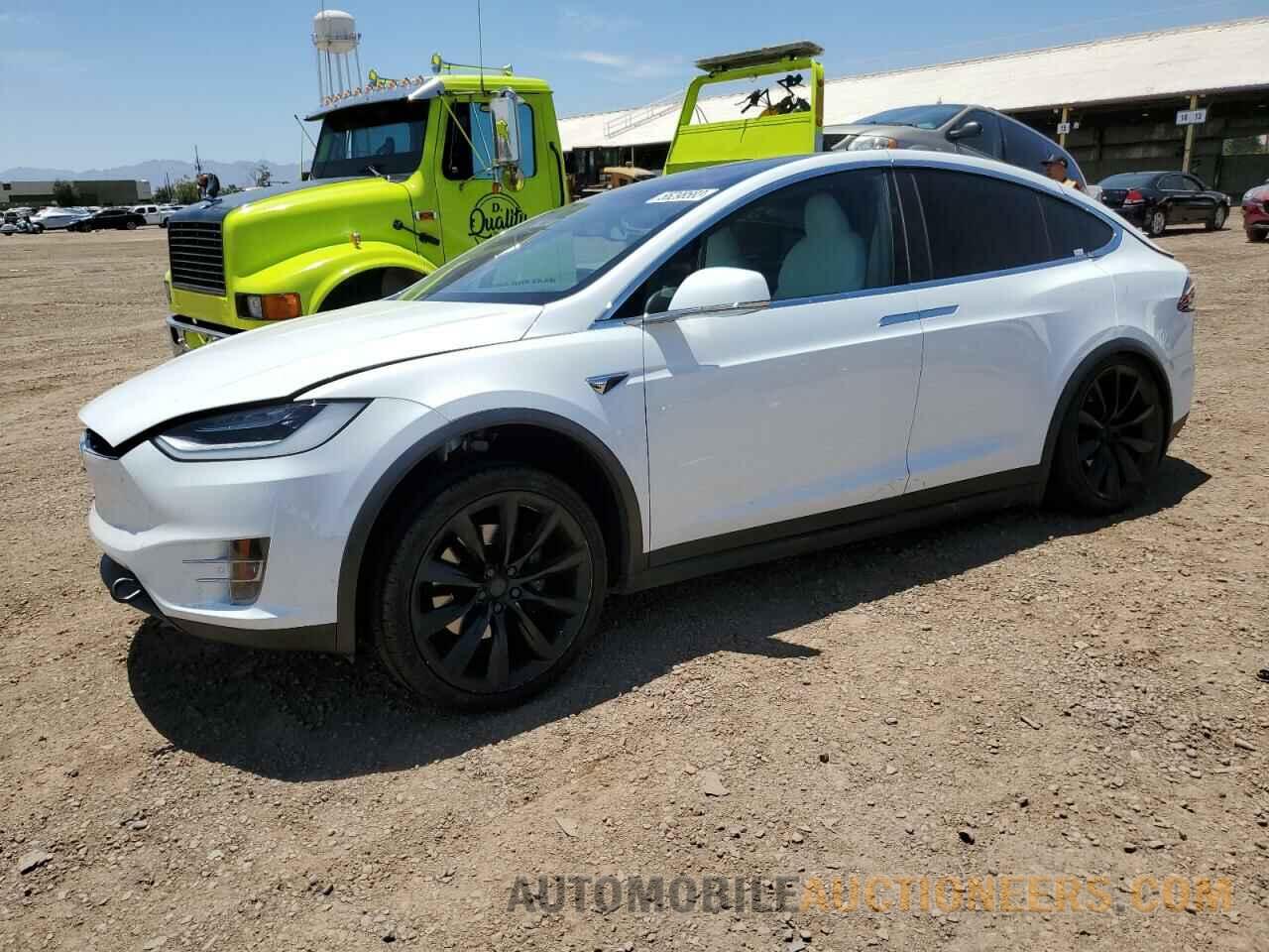 5YJXCAE28LF241073 TESLA MODEL X 2020