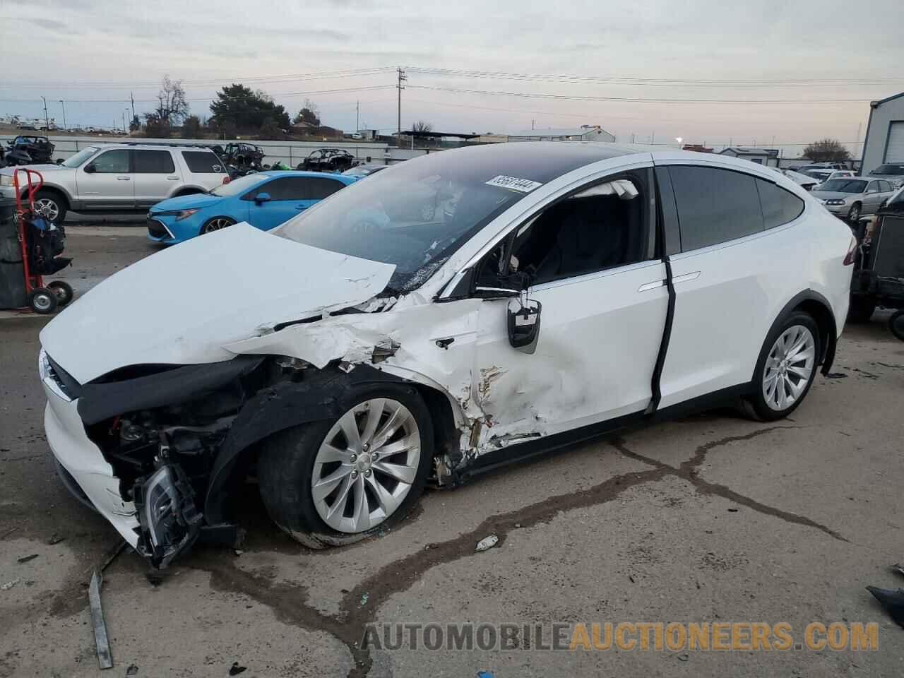 5YJXCAE28MF323662 TESLA MODEL X 2021