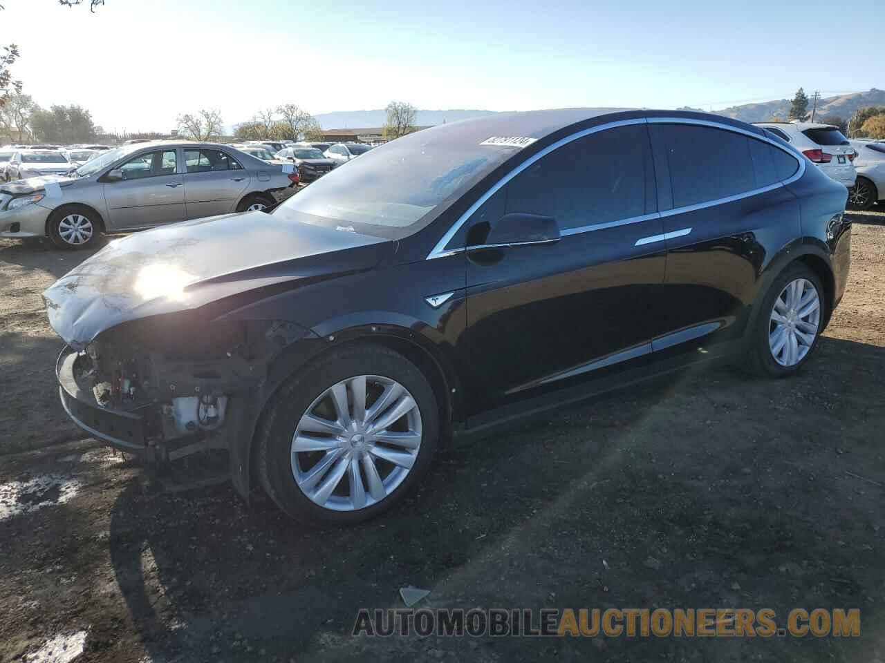 5YJXCAE29GF001830 TESLA MODEL X 2016