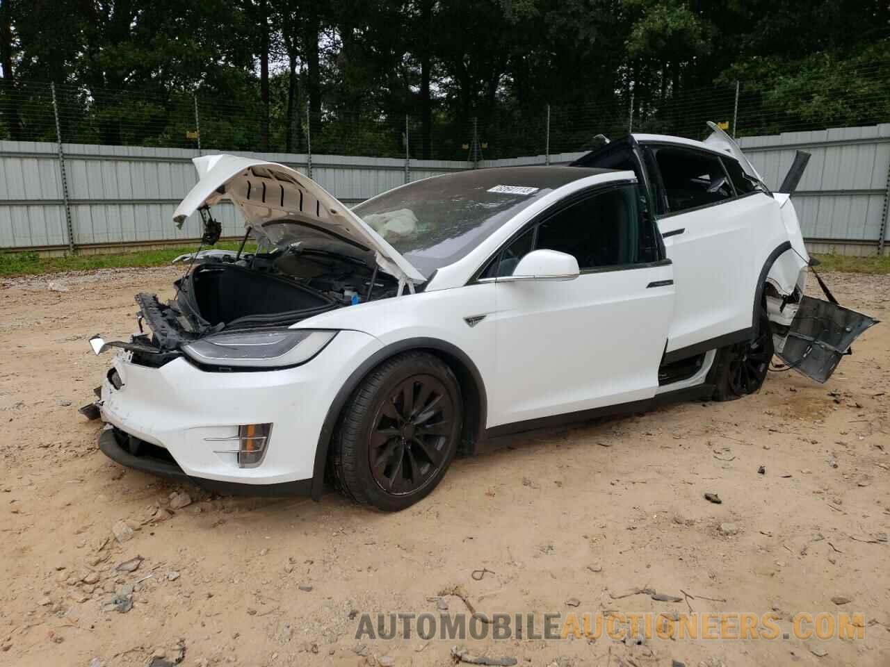 5YJXCAE29GF008521 TESLA MODEL X 2016