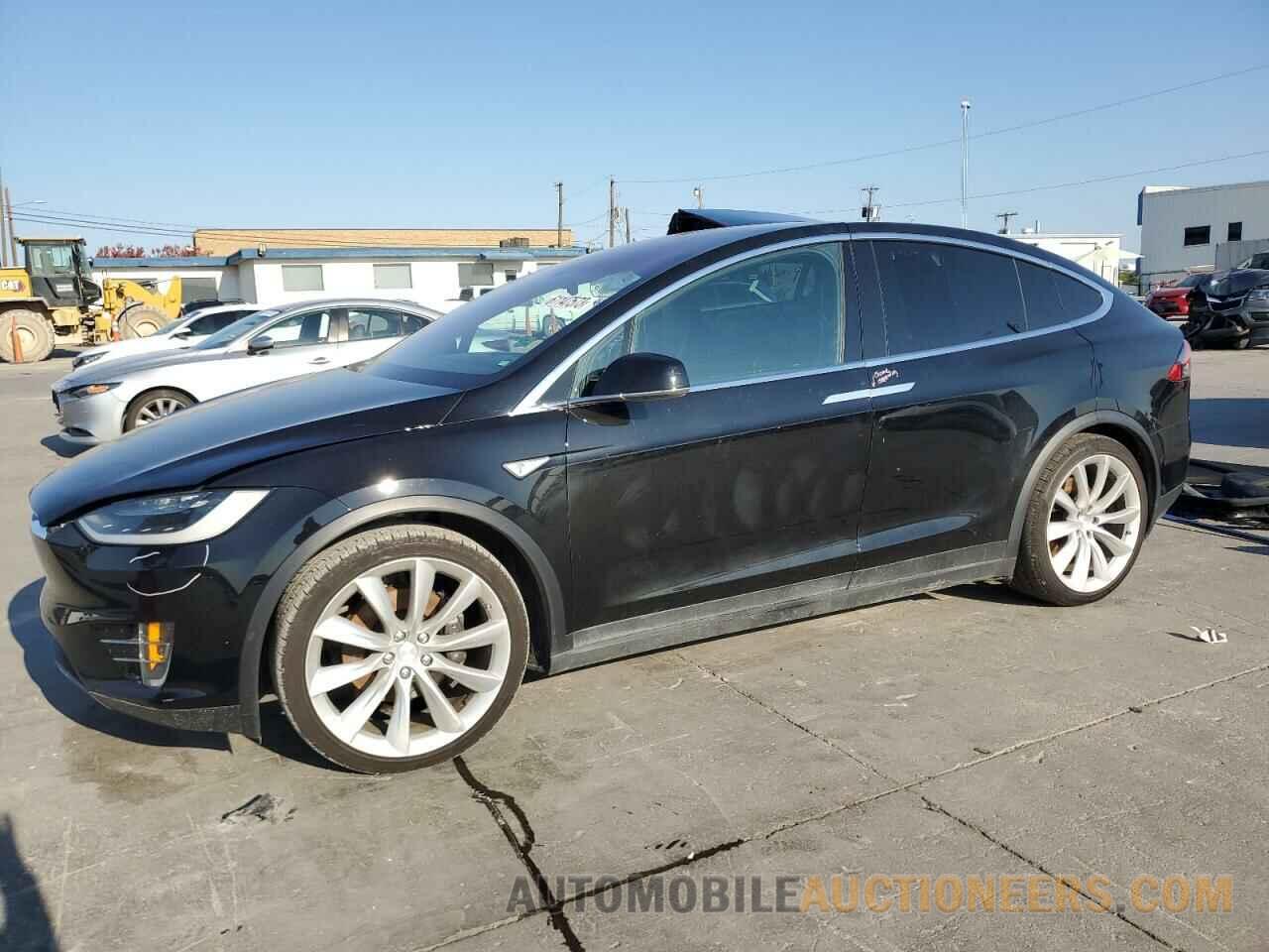 5YJXCAE29GF020569 TESLA MODEL X 2016