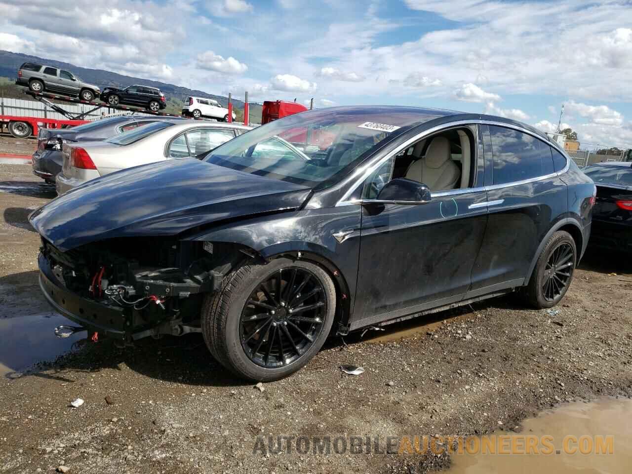 5YJXCAE29JF123269 TESLA MODEL X 2018