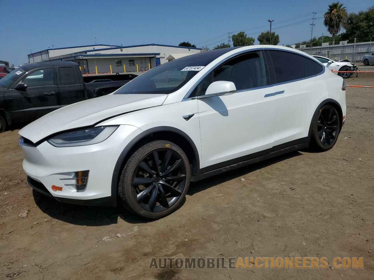 5YJXCAE29LF232740 TESLA MODEL X 2020