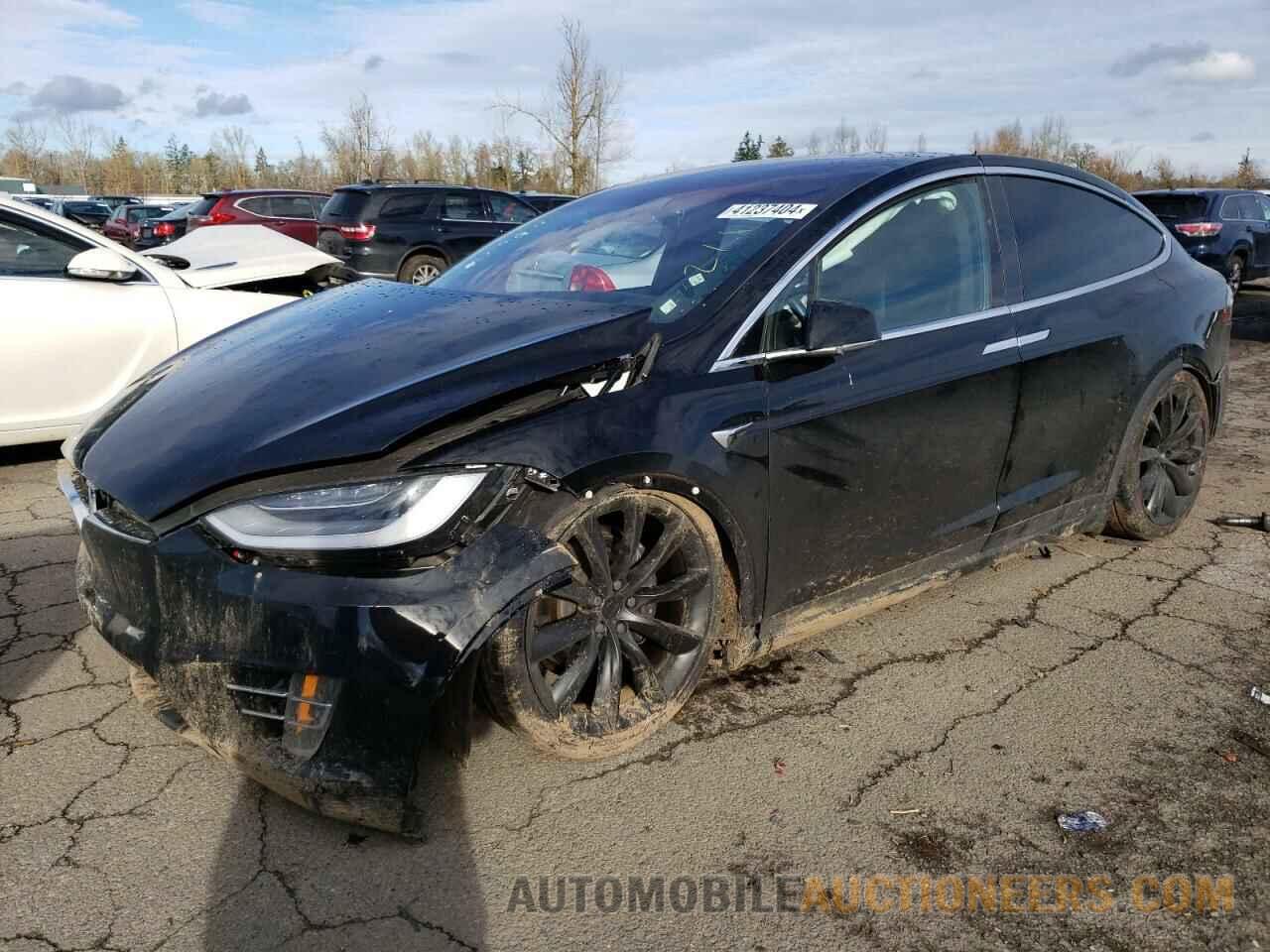 5YJXCAE29LF238117 TESLA MODEL X 2020