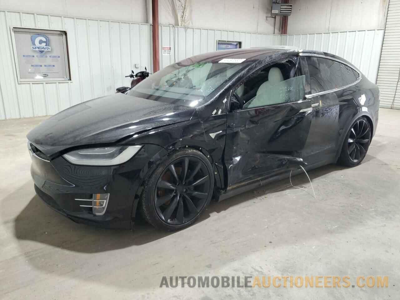 5YJXCAE29LF299564 TESLA MODEL X 2020