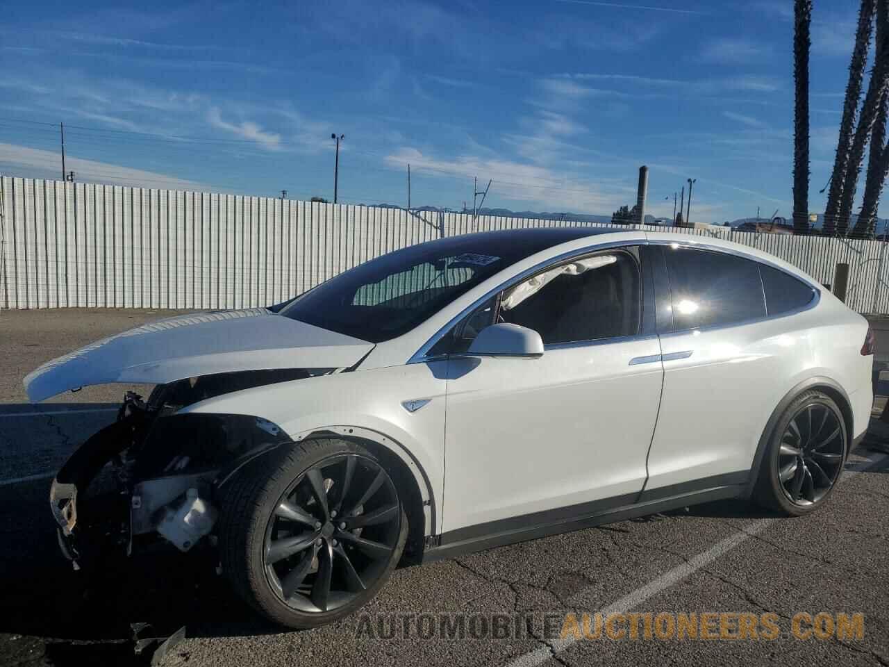 5YJXCAE2XGF002162 TESLA MODEL X 2016