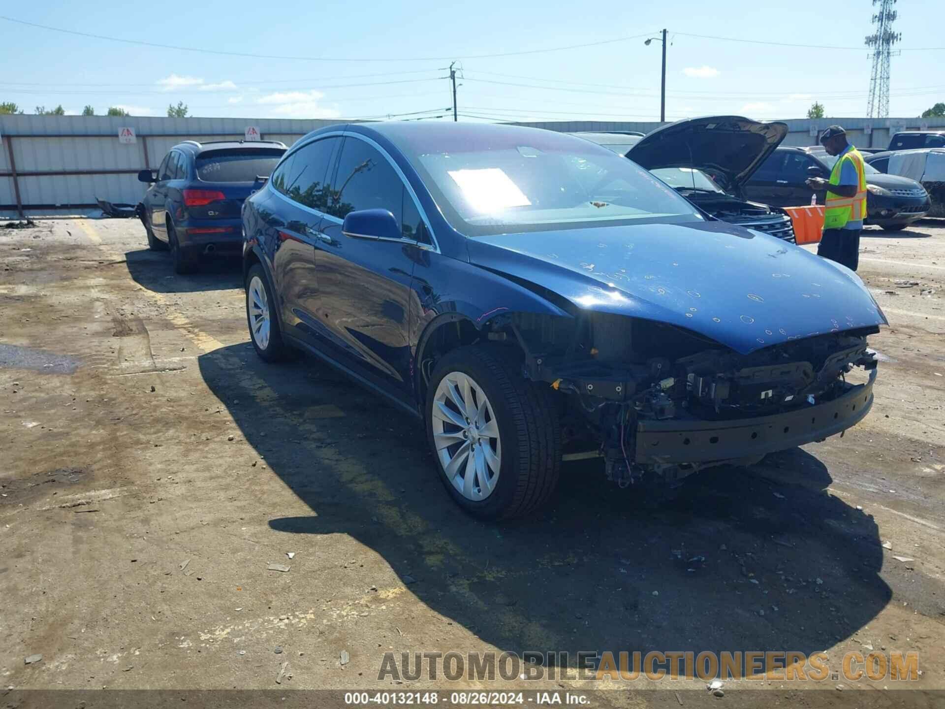 5YJXCAE2XHF043778 TESLA MODEL X 2017