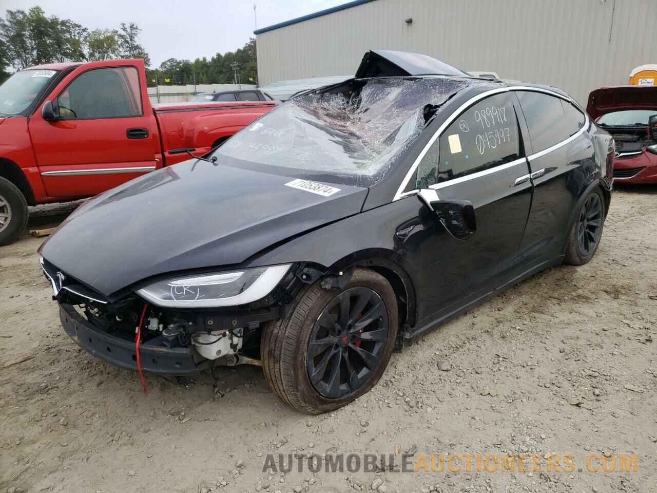 5YJXCAE2XHF045997 TESLA MODEL X 2017