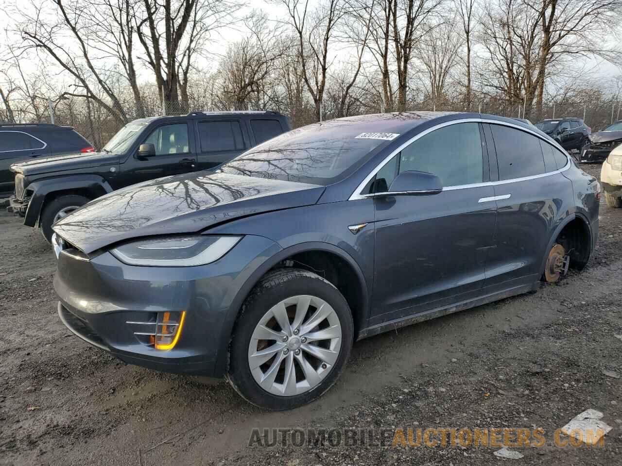 5YJXCAE2XHF077431 TESLA MODEL X 2017