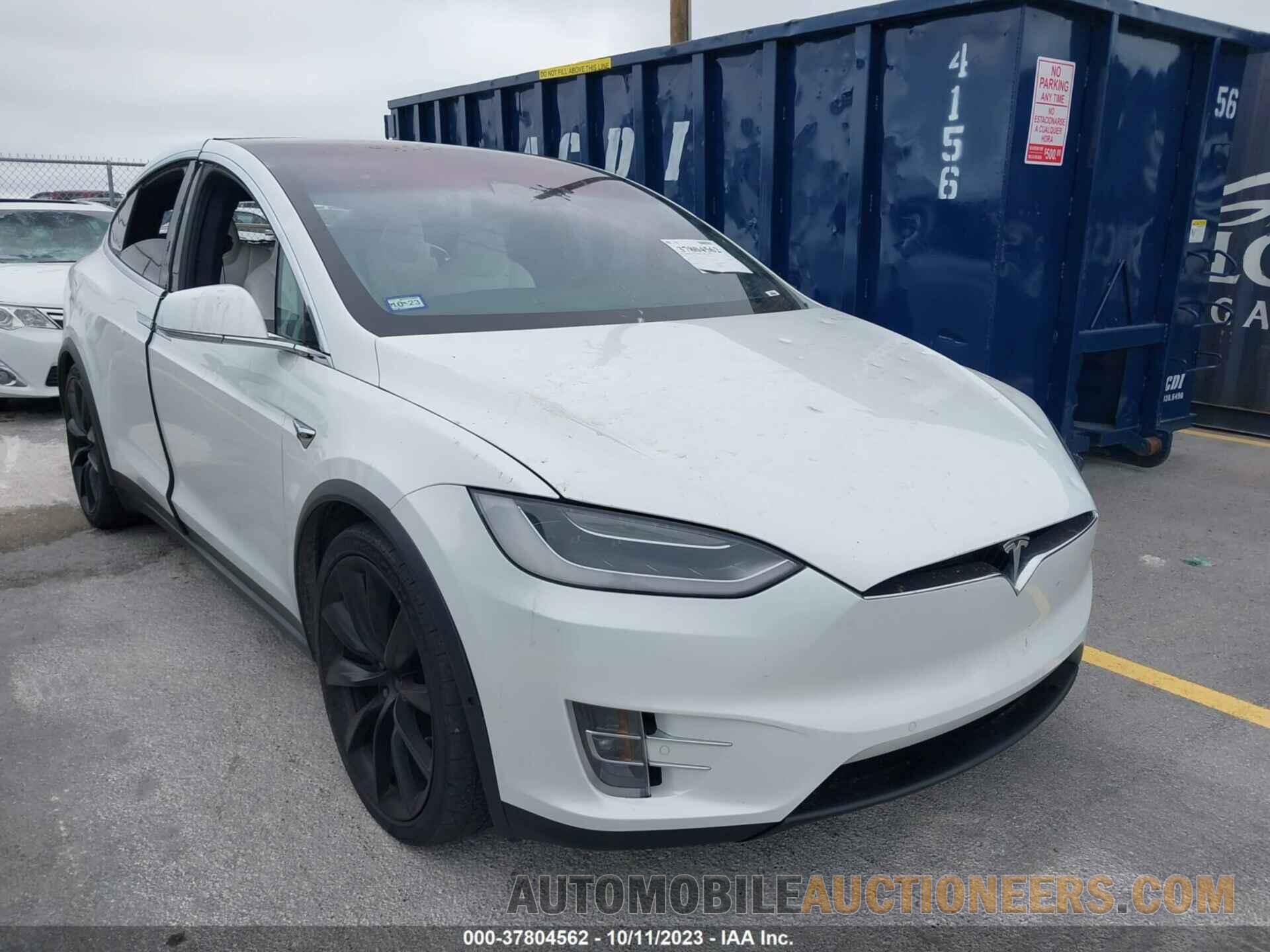 5YJXCAE2XJF113995 TESLA MODEL X 2018