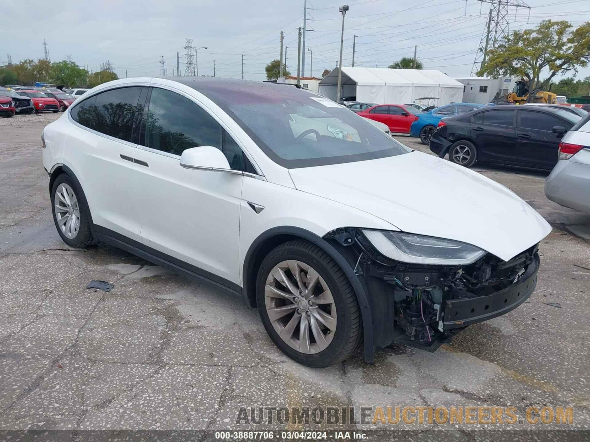 5YJXCAE2XJF138153 TESLA MODEL X 2018