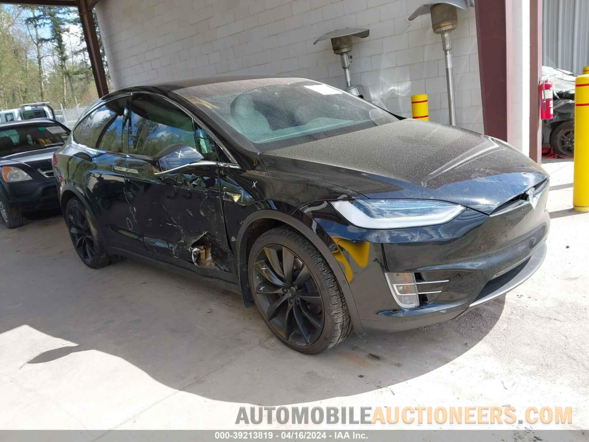 5YJXCAE2XLF304416 TESLA MODEL X 2020